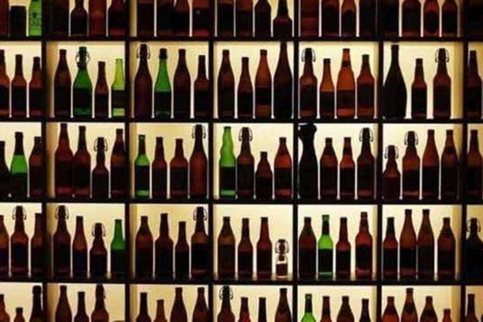 Phased reduction of alcoholic beverages tariffs needed: Icrier report