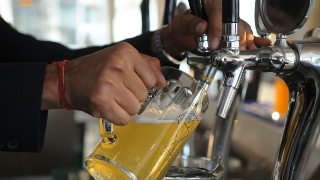 New rules allow home delivery of liquor in city : Delhi Excise