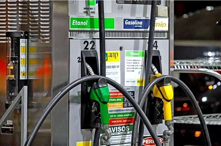 Pan India network of ethanol pumps to be set up in 6 months: Transport Minister