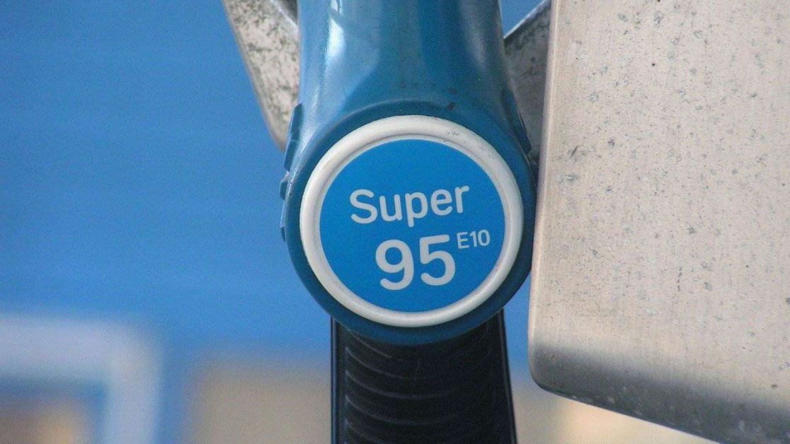 What are the benefits and challenges presented by the addition of 10 percent ethanol ?