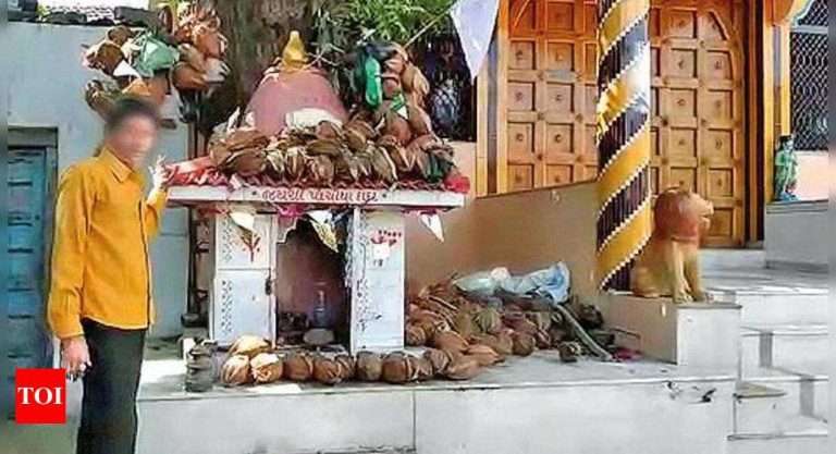 At this temple, daru offered as dava & dua to ‘cure’ alcoholics