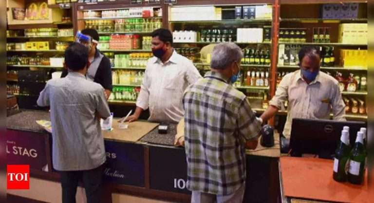 Liquor prices in Delhi may rise by 8-10% despite VAT cut