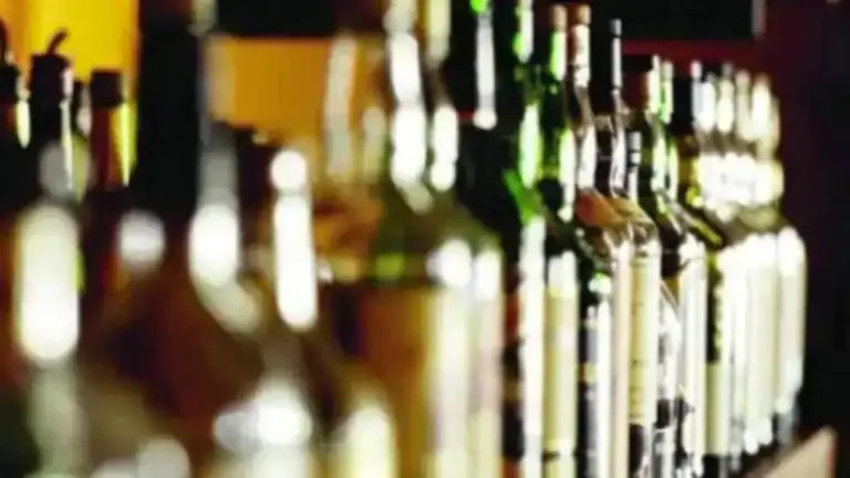 Delhi excise dept allows pvt shops to offer up to 25 pc discount on liquor MRP