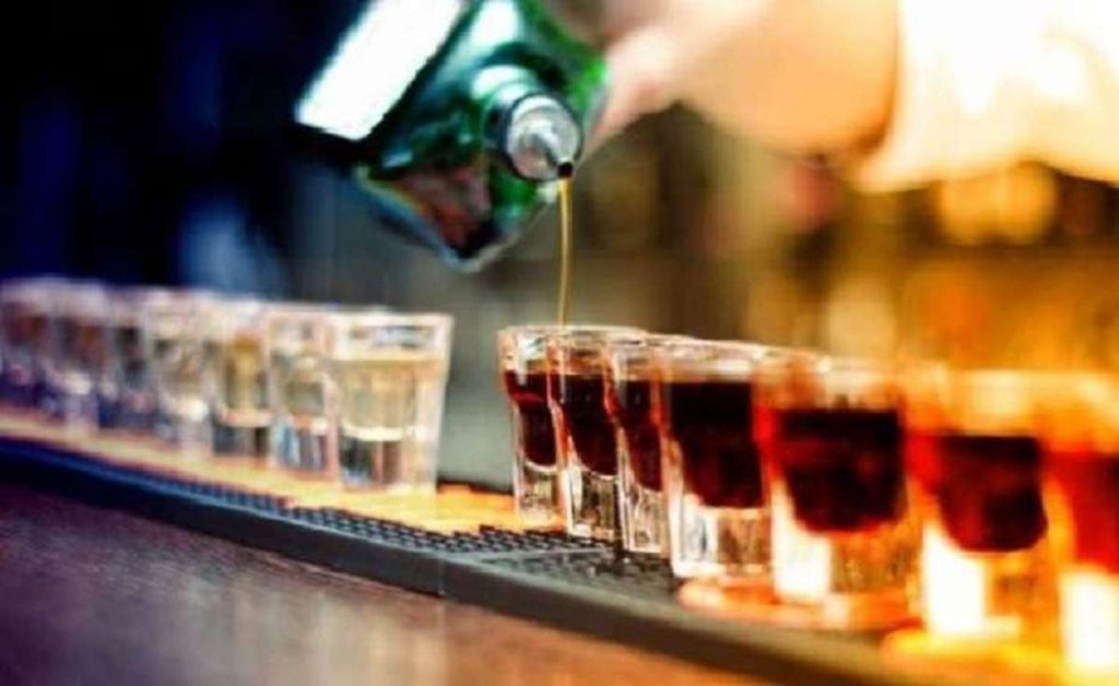 Kerala govt changes rules to favour liquor firms